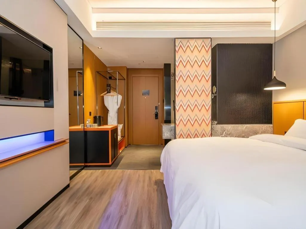 Bed in SOFIS POP HOTEL