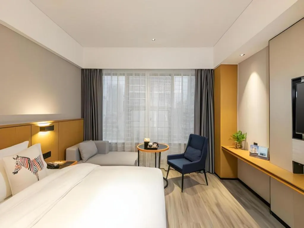 Bed in SOFIS POP HOTEL