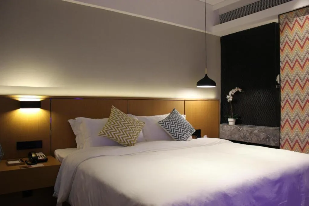 Bed in SOFIS POP HOTEL