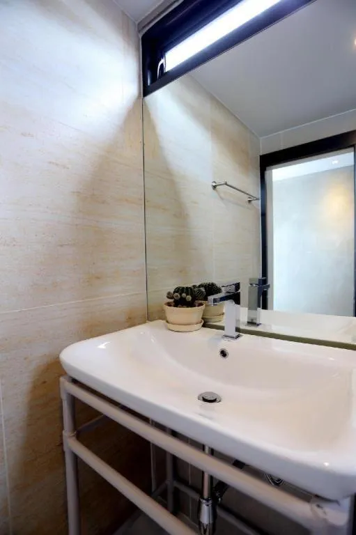 The River House Chiangkhan Hotel