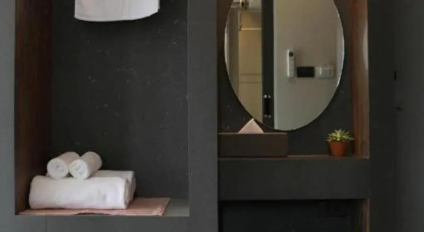 The River House Chiangkhan Hotel