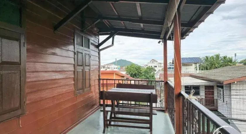 BankongRimkhong Chiangkhan BankongRimkhong Chiangkhan