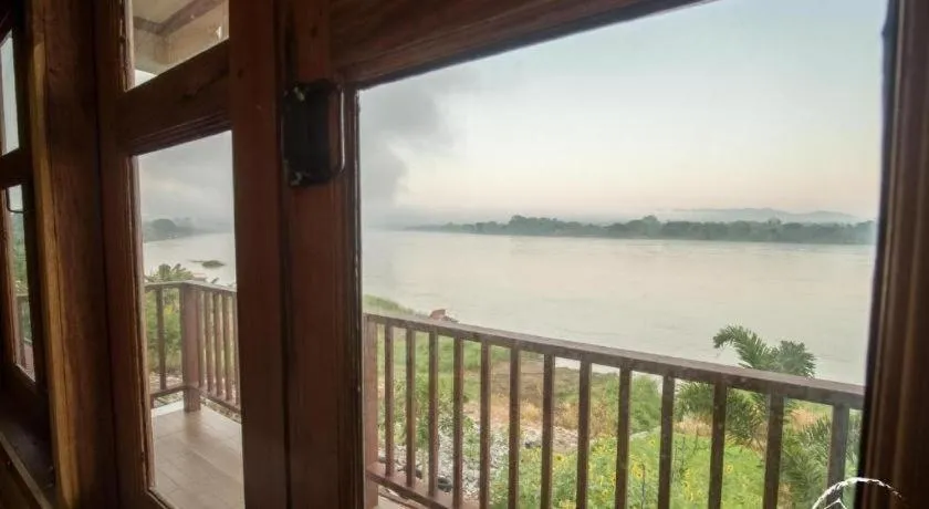 BankongRimkhong Chiangkhan - Adult Only