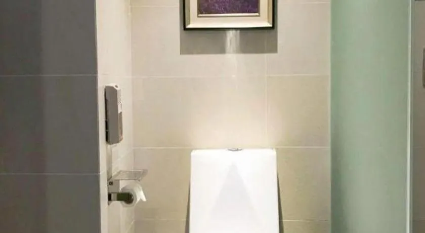 Lavande Hotel Wuhan Huazhong Normal University Guangbutun Metro Station