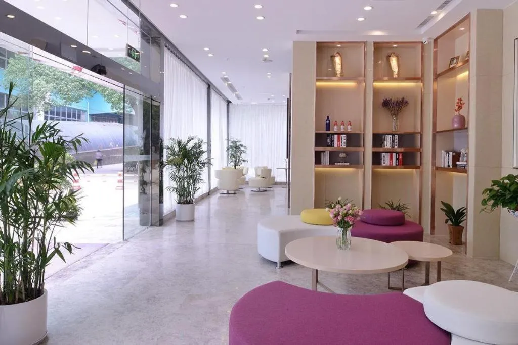 Lavande Hotel Wuhan Huazhong Normal University Guangbutun Metro Station