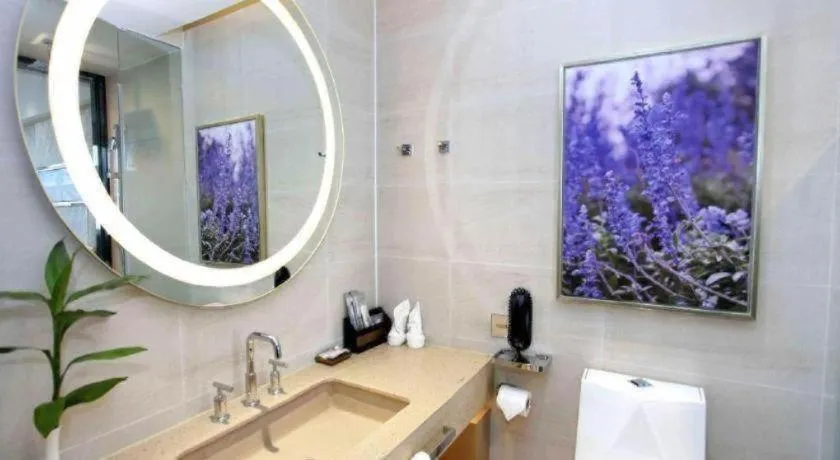 Lavande Hotels Changzhi City God Temple