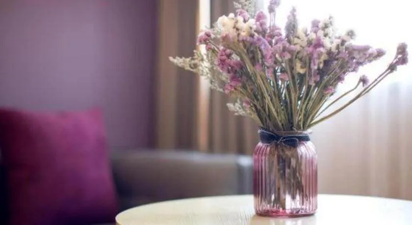 Lavande Hotels Jingshan Bus Station