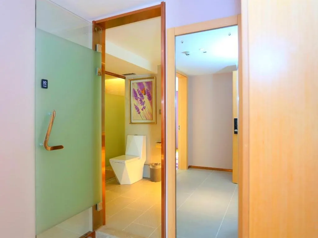 Lavande Hotels Jingshan Bus Station