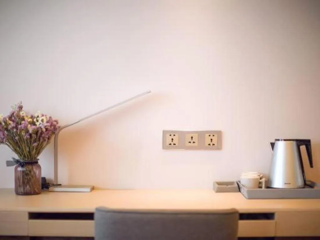 Lavande Hotels Jingshan Bus Station