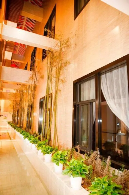 Lavande Hotel Xi'an 1st Fengcheng Road Municipal Library Metro Station