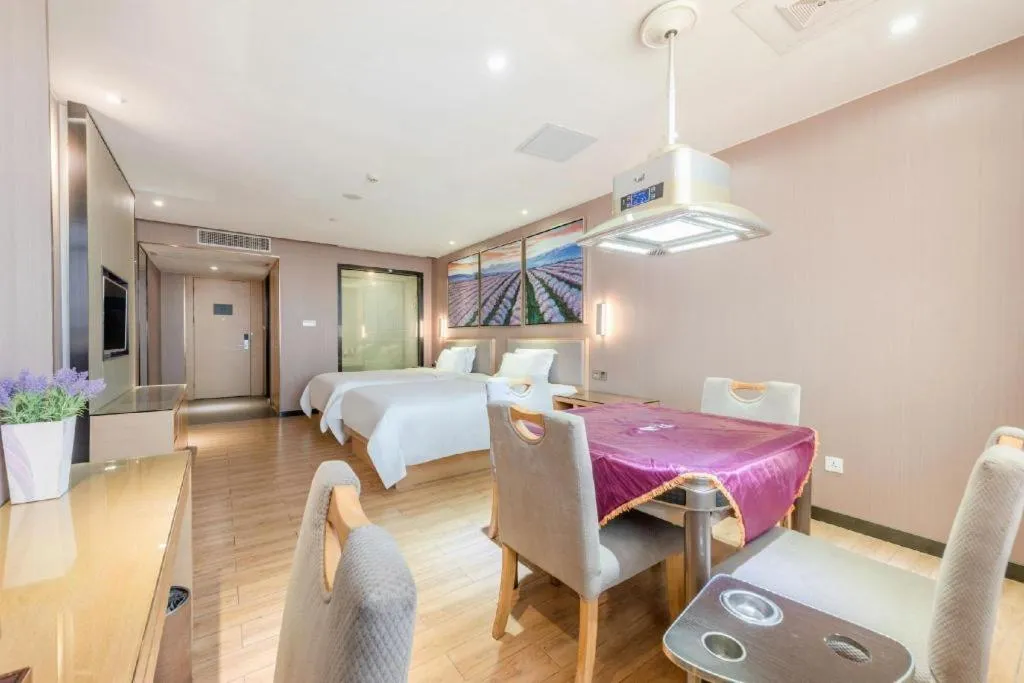 Bed in Lavande Hotels Guangzhou Jiahe Wanggang Metro Station Junhe Avenue