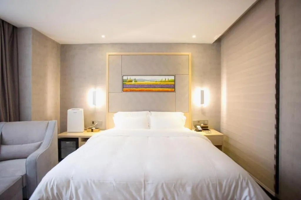 Bed in Lavande Hotels Guangzhou Jiahe Wanggang Metro Station Junhe Avenue