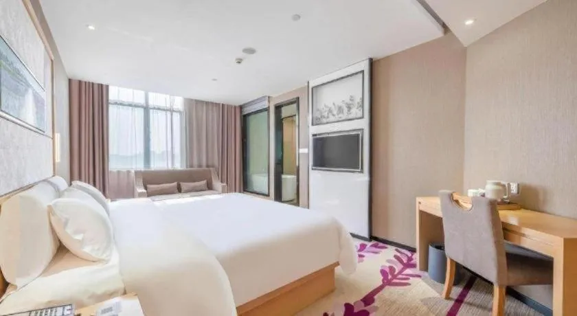 Bed in Lavande Hotels Guangzhou Jiahe Wanggang Metro Station Junhe Avenue