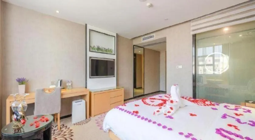 Bed in Lavande Hotels Guangzhou Jiahe Wanggang Metro Station Junhe Avenue