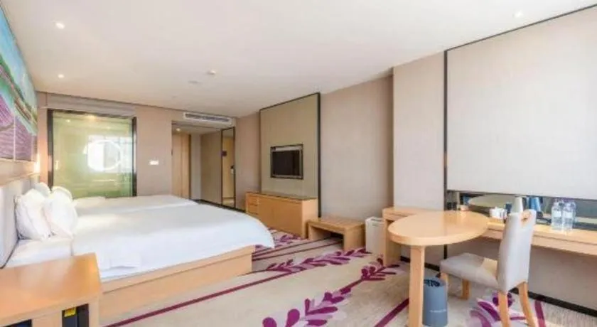 Bed in Lavande Hotels Guangzhou Jiahe Wanggang Metro Station Junhe Avenue