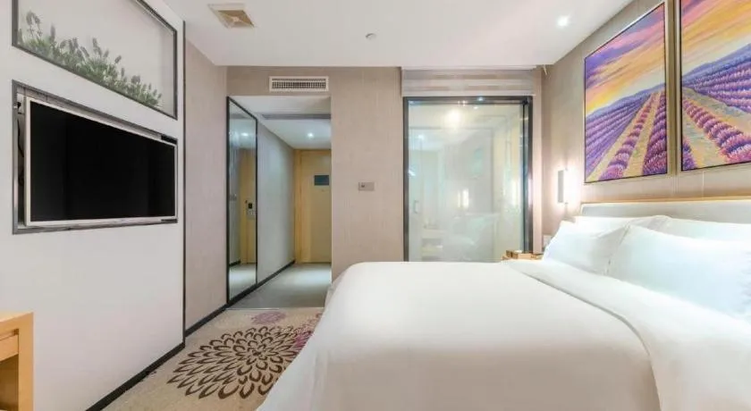 Bed in Lavande Hotels Guangzhou Jiahe Wanggang Metro Station Junhe Avenue