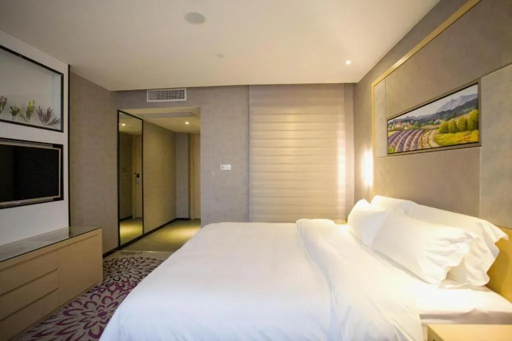 Bed in Lavande Hotels Guangzhou Jiahe Wanggang Metro Station Junhe Avenue