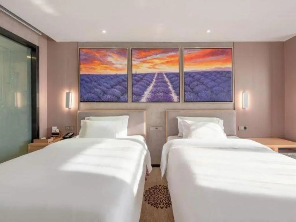 Bed in Lavande Hotels Guangzhou Jiahe Wanggang Metro Station Junhe Avenue