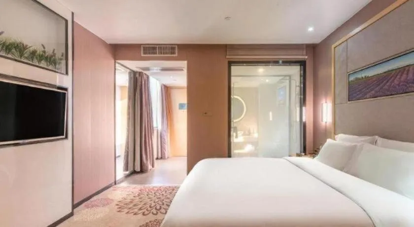 Bed in Lavande Hotels Guangzhou Jiahe Wanggang Metro Station Junhe Avenue