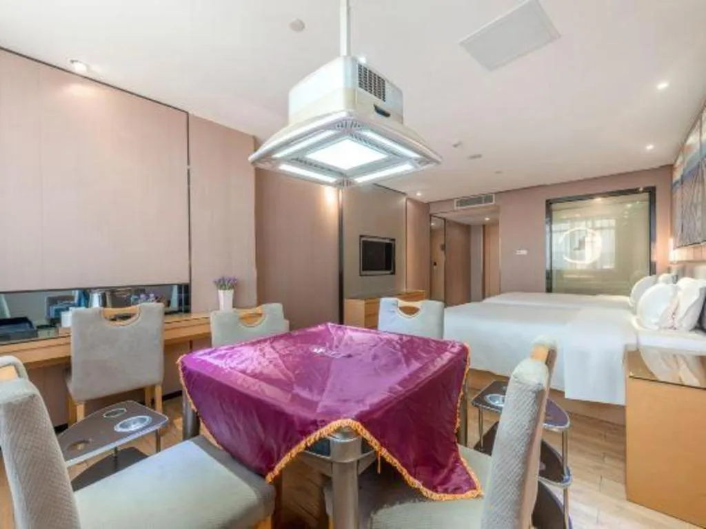 Bed in Lavande Hotels Guangzhou Jiahe Wanggang Metro Station Junhe Avenue