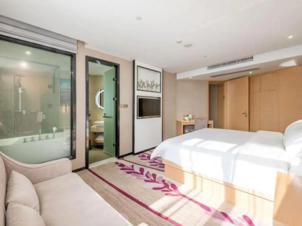 Bed in Lavande Hotels Guangzhou Jiahe Wanggang Metro Station Junhe Avenue