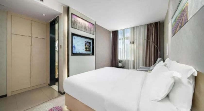 Bed in Lavande Hotels Urumqi Xinmin West Street Hongda Plaza