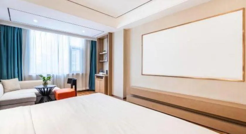 Bed in East Queen Hotel (Xi'an Beimen Metro Station)