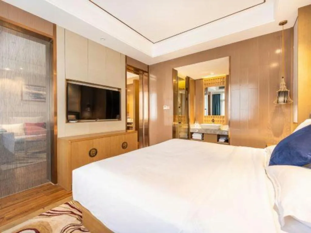 Bed in East Queen Hotel (Xi'an Beimen Metro Station)