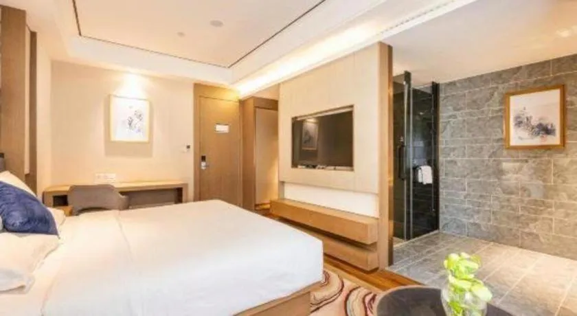Bed in East Queen Hotel (Xi'an Beimen Metro Station)