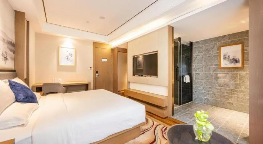 Bed in East Queen Hotel (Xi'an Beimen Metro Station)