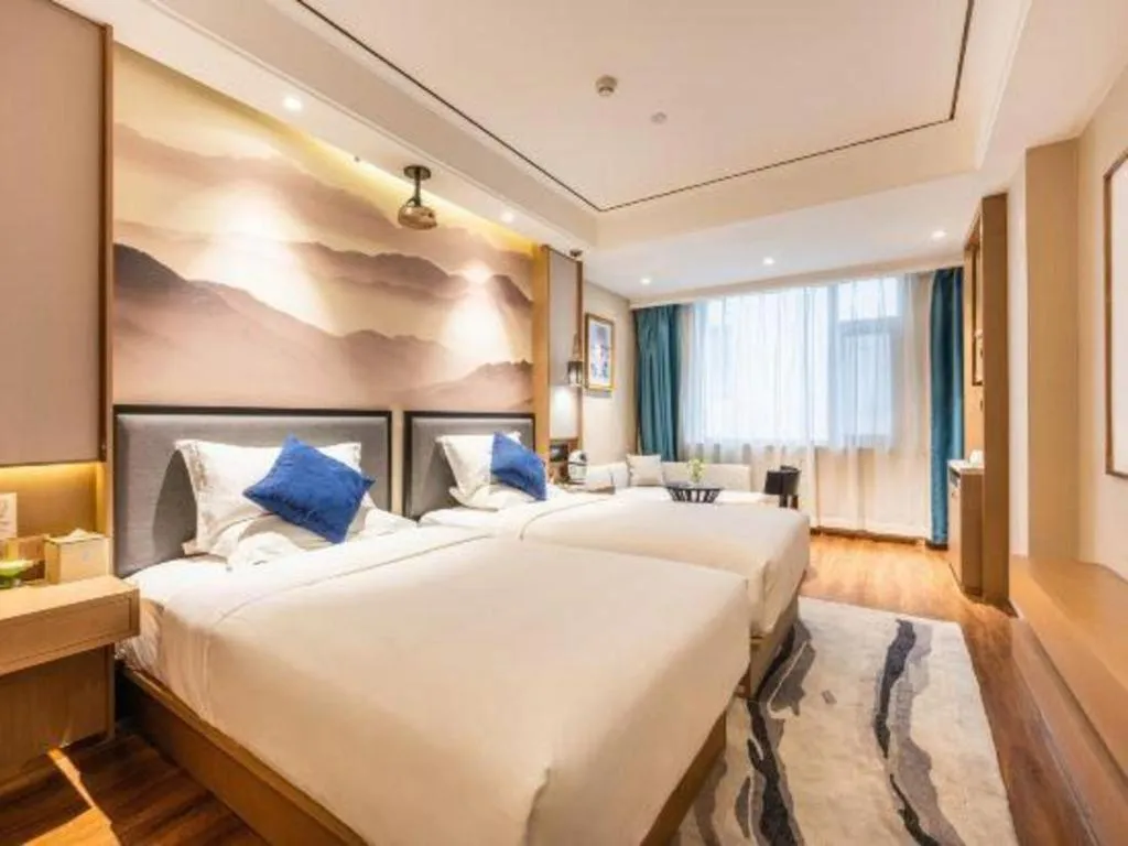 Bed in East Queen Hotel (Xi'an Beimen Metro Station)