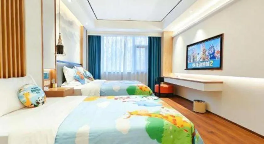 Bed in East Queen Hotel (Xi'an Beimen Metro Station)