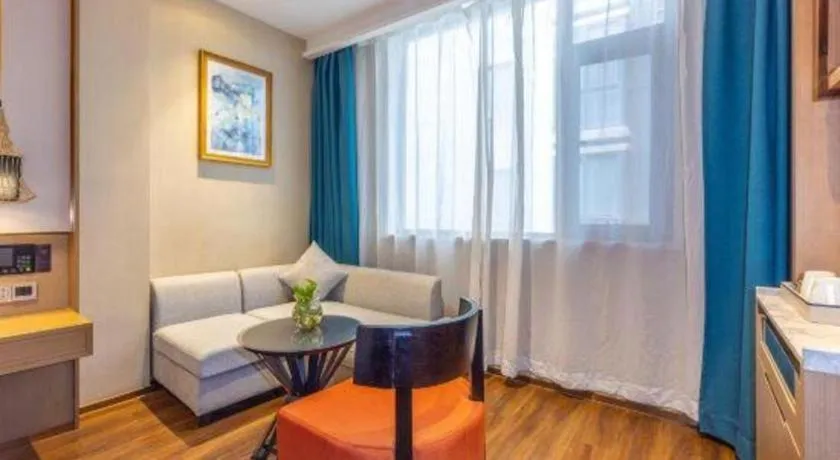 East Queen Hotel (Xi'an Beimen Metro Station)