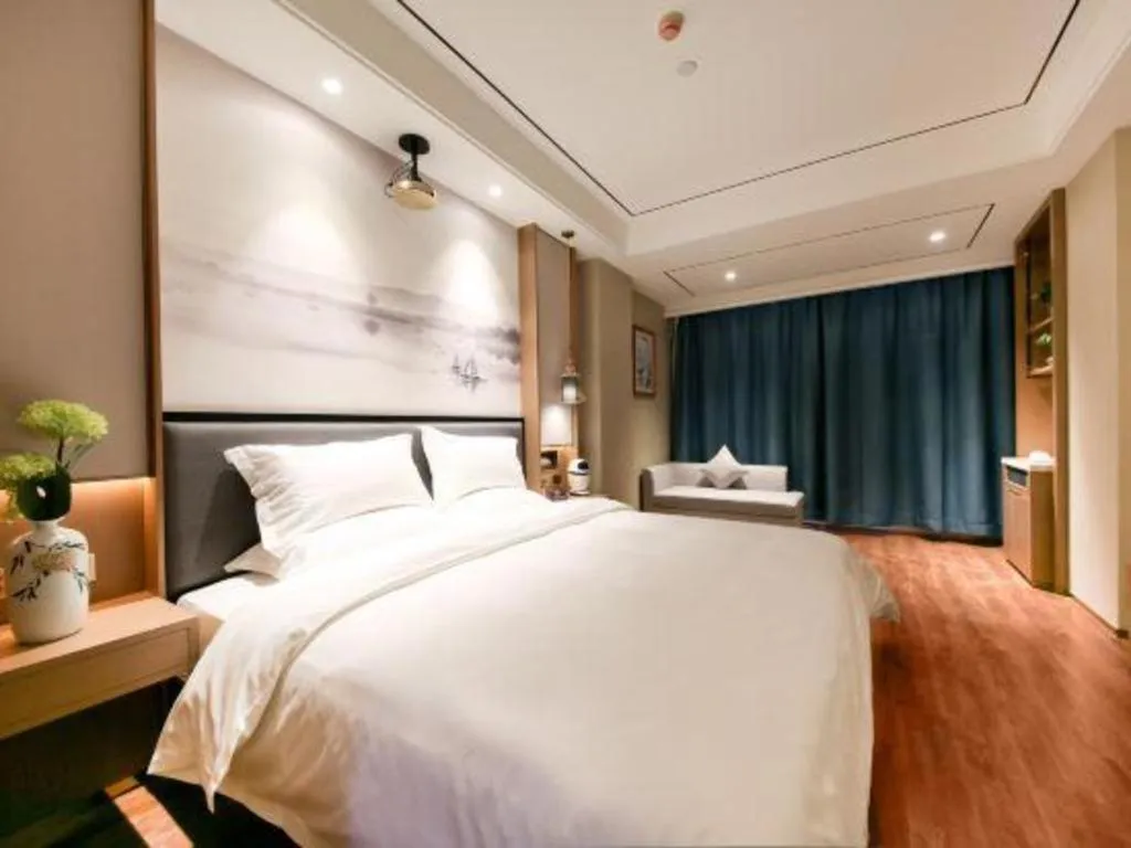 Bed in East Queen Hotel (Xi'an Beimen Metro Station)
