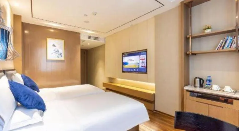 Bed in East Queen Hotel (Xi'an Beimen Metro Station)