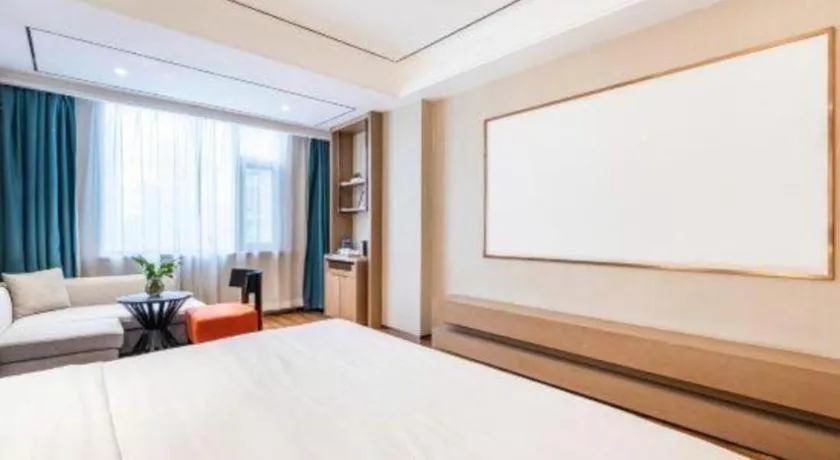 Bed in East Queen Hotel (Xi'an Beimen Metro Station)