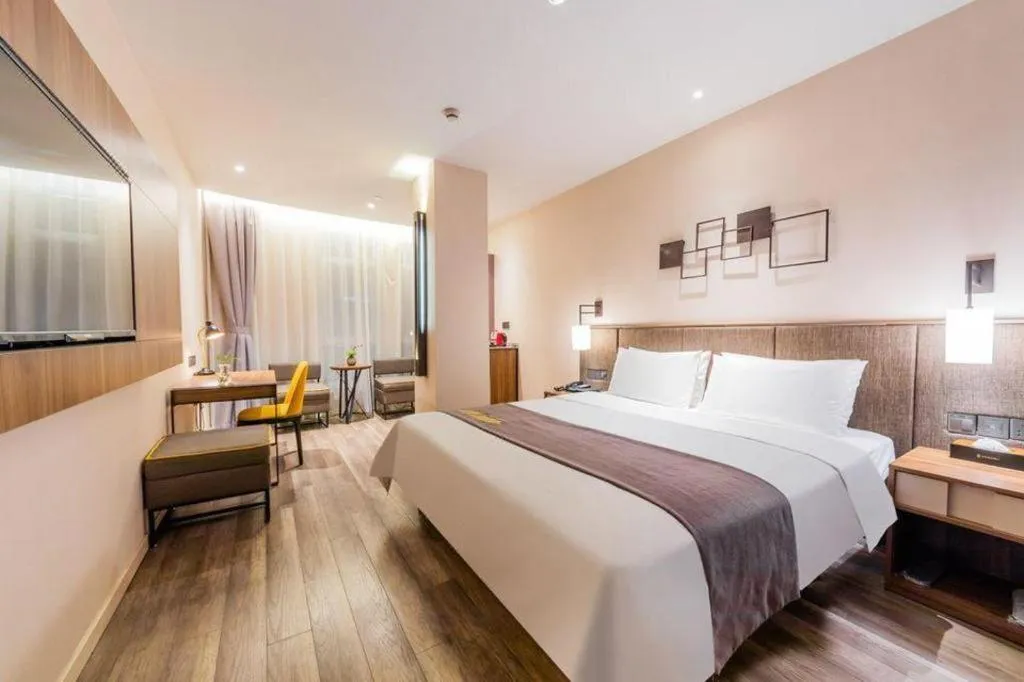 Bed in Home Inn Plus Shanghai Pudong Xinjinqiao Road