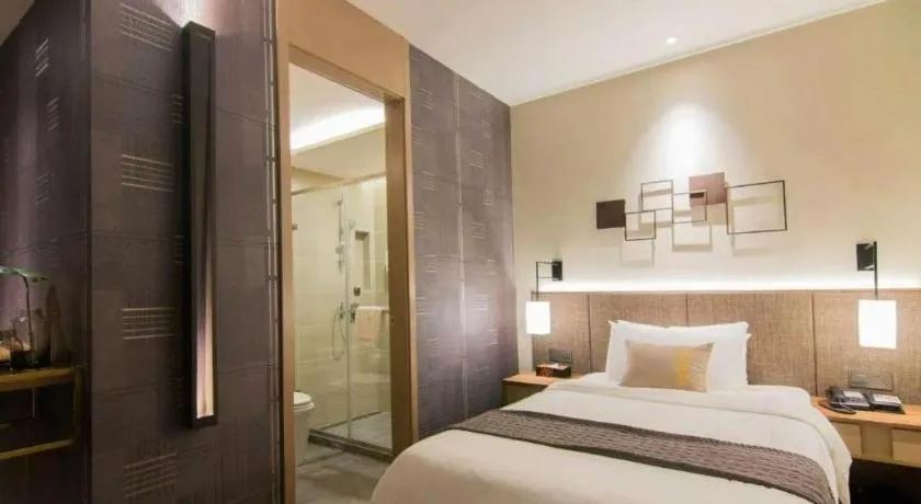 Bed in Home Inn Plus Shanghai Pudong Xinjinqiao Road