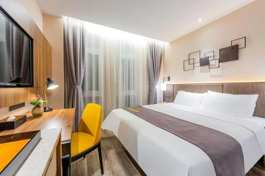 Bed in Home Inn Plus Shanghai Pudong Xinjinqiao Road