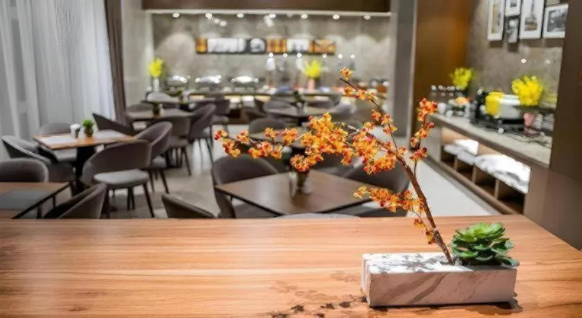 Home Inn Plus Shanghai Pudong Xinjinqiao Road