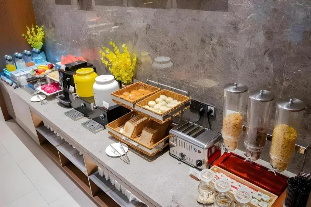 Home Inn Plus Shanghai Pudong Xinjinqiao Road