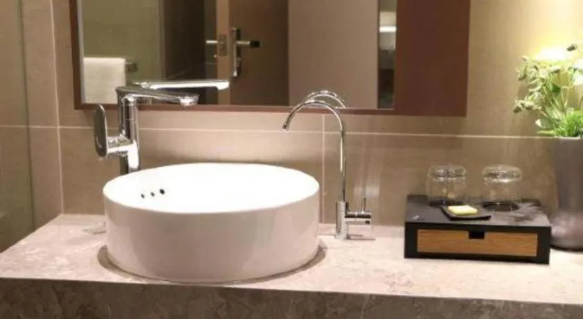 Home Inn Plus Shanghai Pudong Xinjinqiao Road