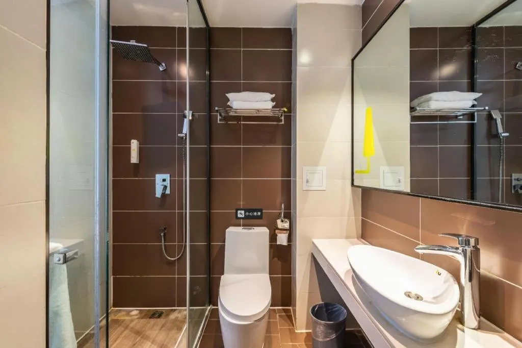 IU Hotel Kunming Jinma Bijifang Joy City