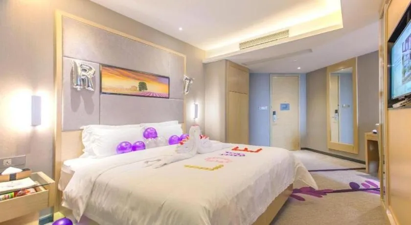 Bed in Lavande Hotels·Wuhan Fanhai CBD
