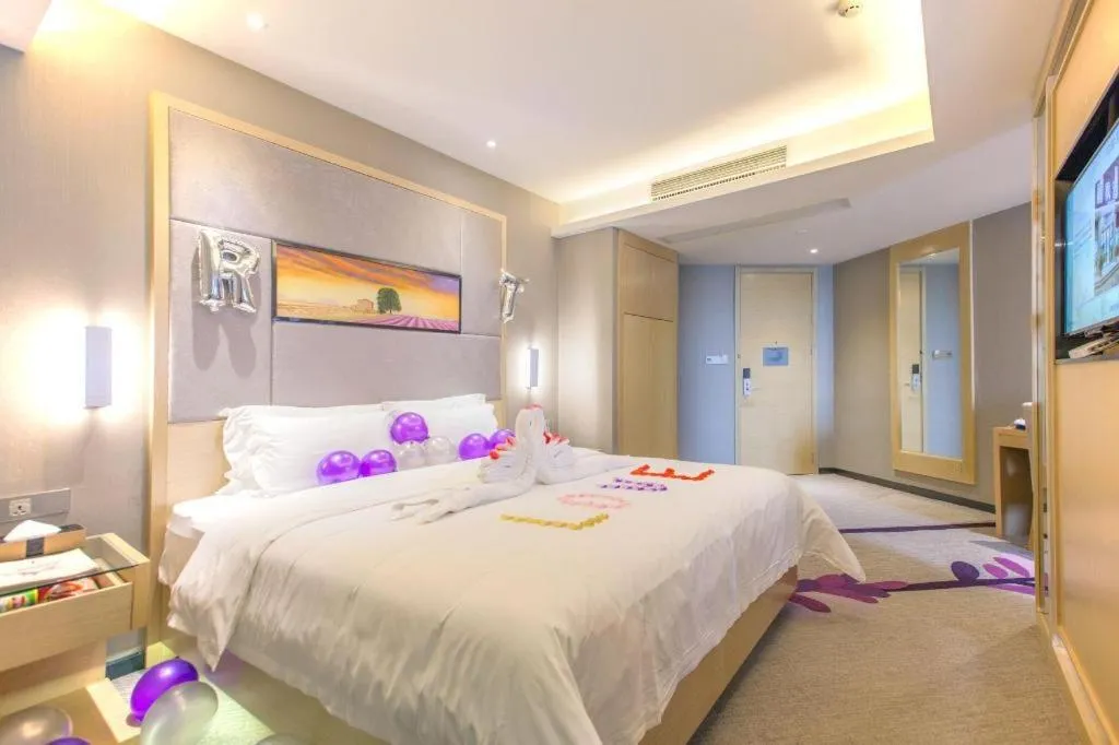 Bed in Lavande Hotels·Wuhan Fanhai CBD