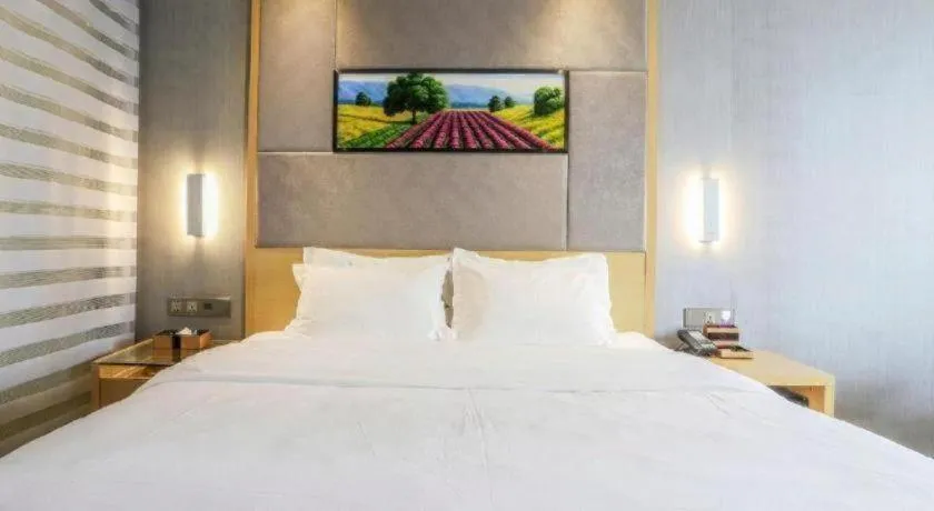 Bed in Lavande Hotels·Wuhan Fanhai CBD