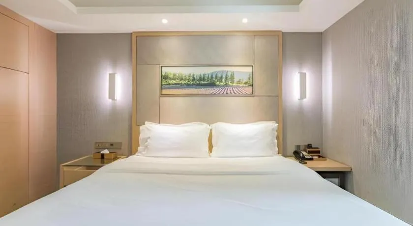 Bed in Lavande Hotels·Qingdao Wusi Square