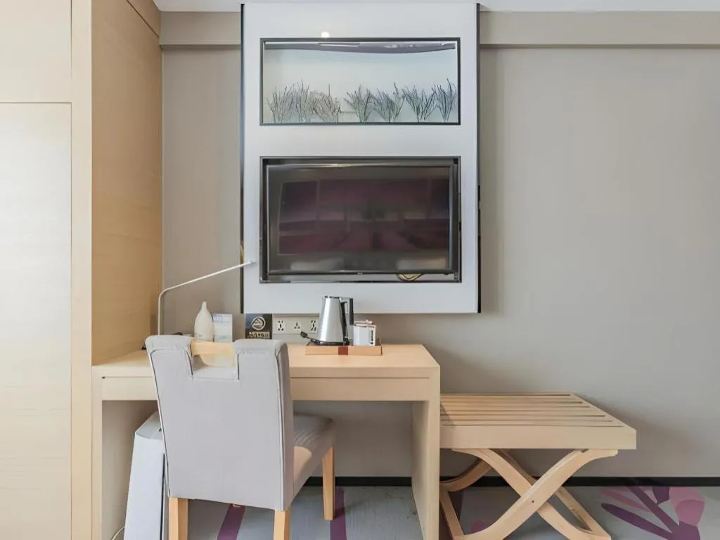 Lavande Hotels·Qingdao Wusi Square