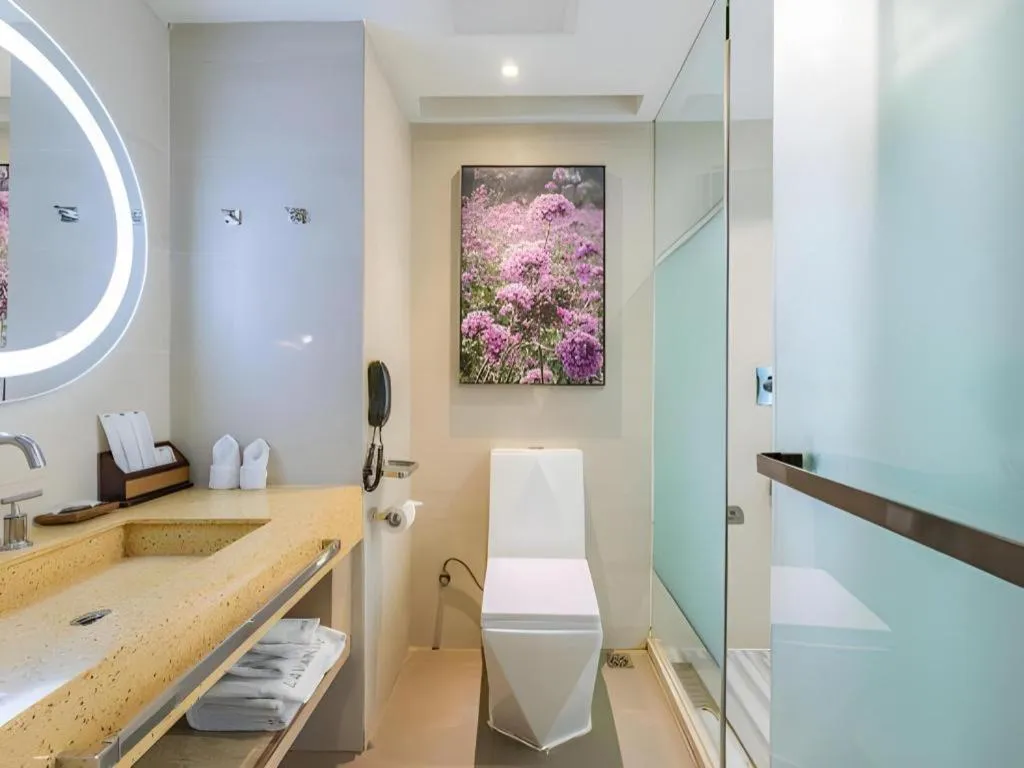 Lavande Hotels·Qingdao Wusi Square