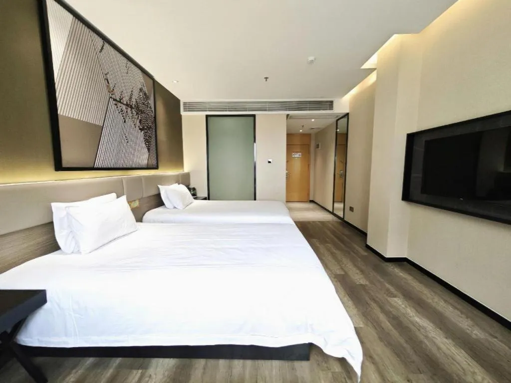 Bed in IU Hotels·Nanning Zoo Metro Station RT-Mart
